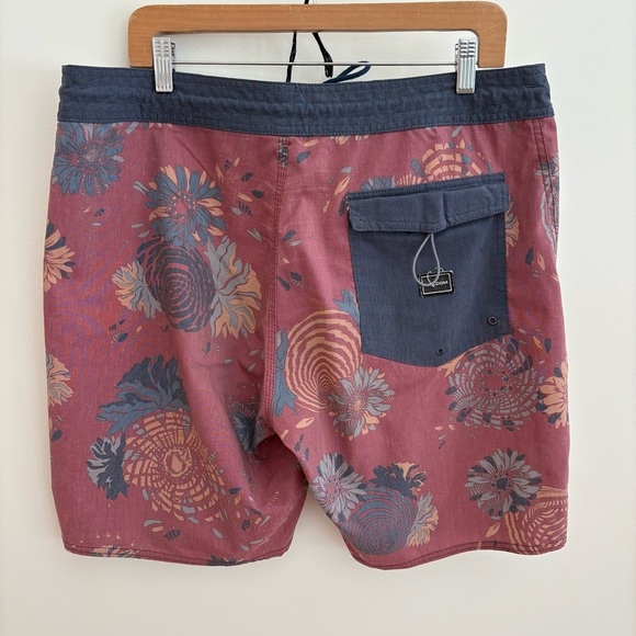 Volcom Stoneys Board Shorts - Picture 4 of 7